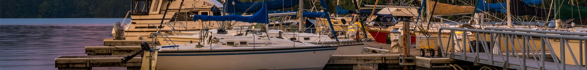 Boat Salvage in Parker's Crossroads, Tennessee